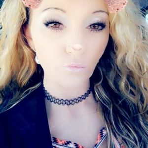 Meet your Posher, Sunshine leigh